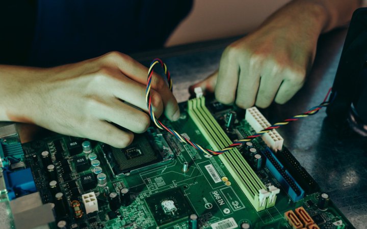 Уряд Нідерландів взяв під контроль китайського виробника мікросхем Nexperia