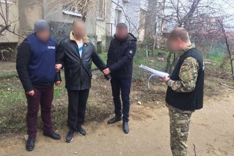 У Білгород-Дністровському та Чугуєві спіймали на хабарі заступників військових комісарів (оновлено)