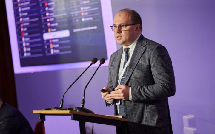 Гра в імітацію. Експеримент зі статтею про вигадану республіку в науковому журналі і проблема смітникових видань в Україні