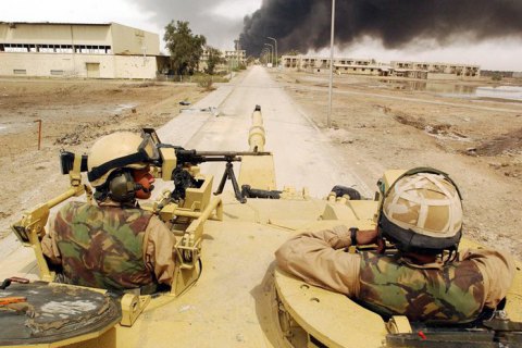 Дві ракети впали поблизу військової бази США в Іраку