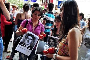 В Армении проходят массовые антивенгерские акции