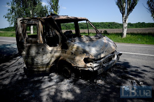 Сгоревший автобус в районе Святогорска