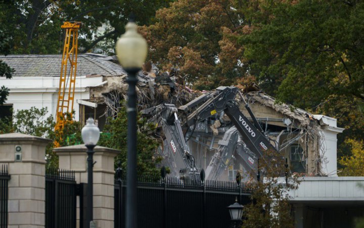 У Білому домі підтвердили, що повністю знесуть східне крило