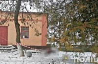 На Николаевщине женщина смертельно ранила мужчину, приставшего к ней с ножом