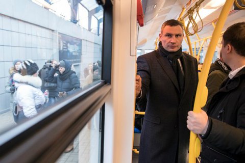 Кличко испытал один из польских трамваев PESA, закупленных Киевом в конце 2017 года