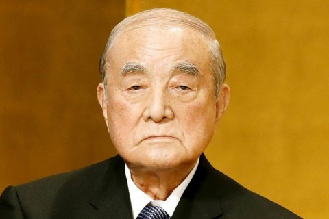 У Японії помер 101-річний експрем'єр Ясухіро Накасоне