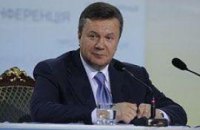 Приколы блогеров вызвали у Януковича горькую улыбку