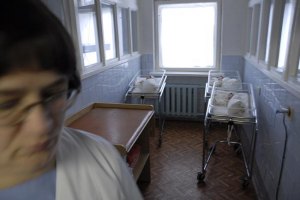 Украинцы стали реже отказываться от новорожденных