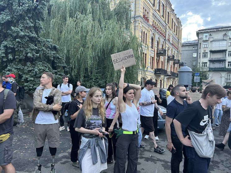 Протест у Києві, серед учасників – ветеран Олександр Терен