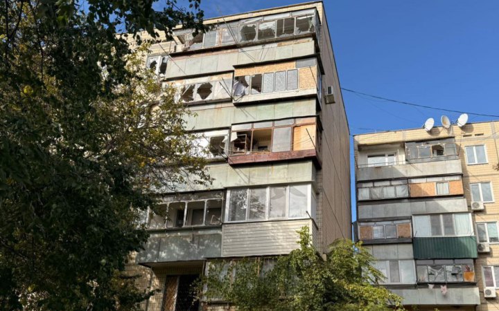 Росіяни знову атакували дронами та з артилерії Дніпропетровщину, є пошкодження