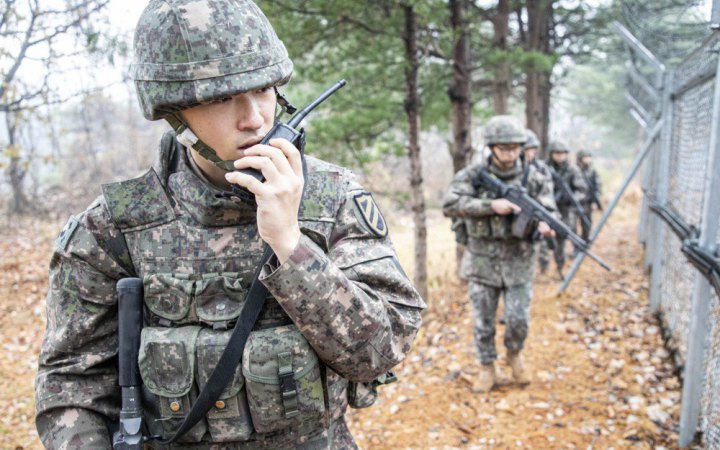КНДР направила військових для охорони постів біля кордону з Південною Кореєю