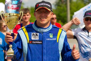 В Киеве стартовал Чемпионат Украины по кольцевым гонкам