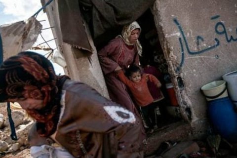 ООН сбросила с воздуха первый гуманитарный груз для Сирии