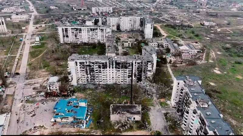 Зруйновані будинки в Олешках