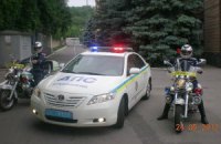 Донецкие гаишники гоняют по городу, нарушая все правила