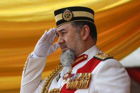 Король Малайзії відрікся від престолу