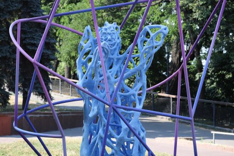 В Киеве появилась скульптура, посвященная гендерным стереотипам