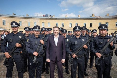 МВС вимагатиме підвищення зарплат поліцейським, - Монастирський
