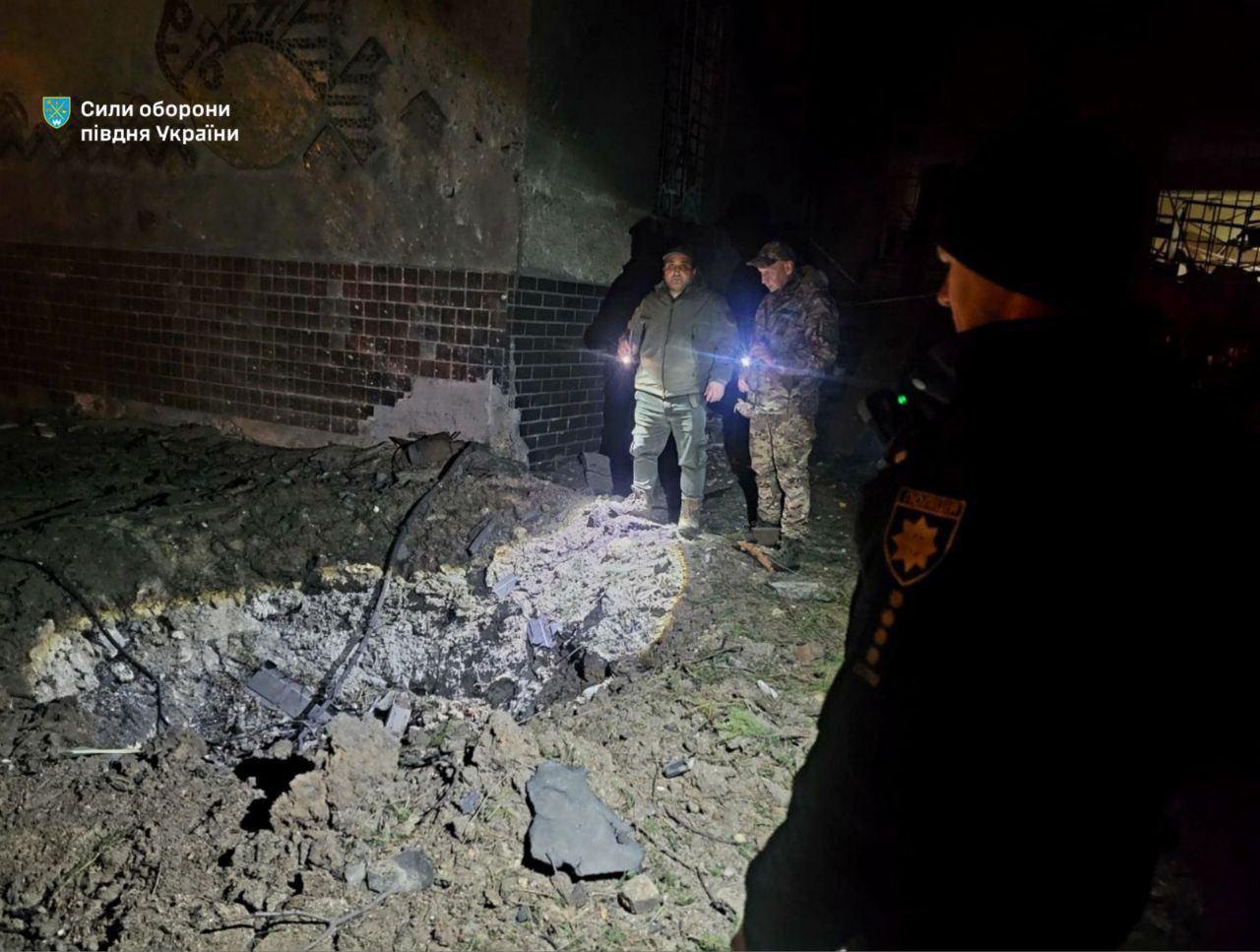 Наслідки нічного удару дронів по Одесі
