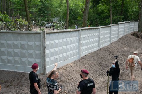 Пуща-Водиця: скандальній забудові в київському лісі хочуть дати шанс? 