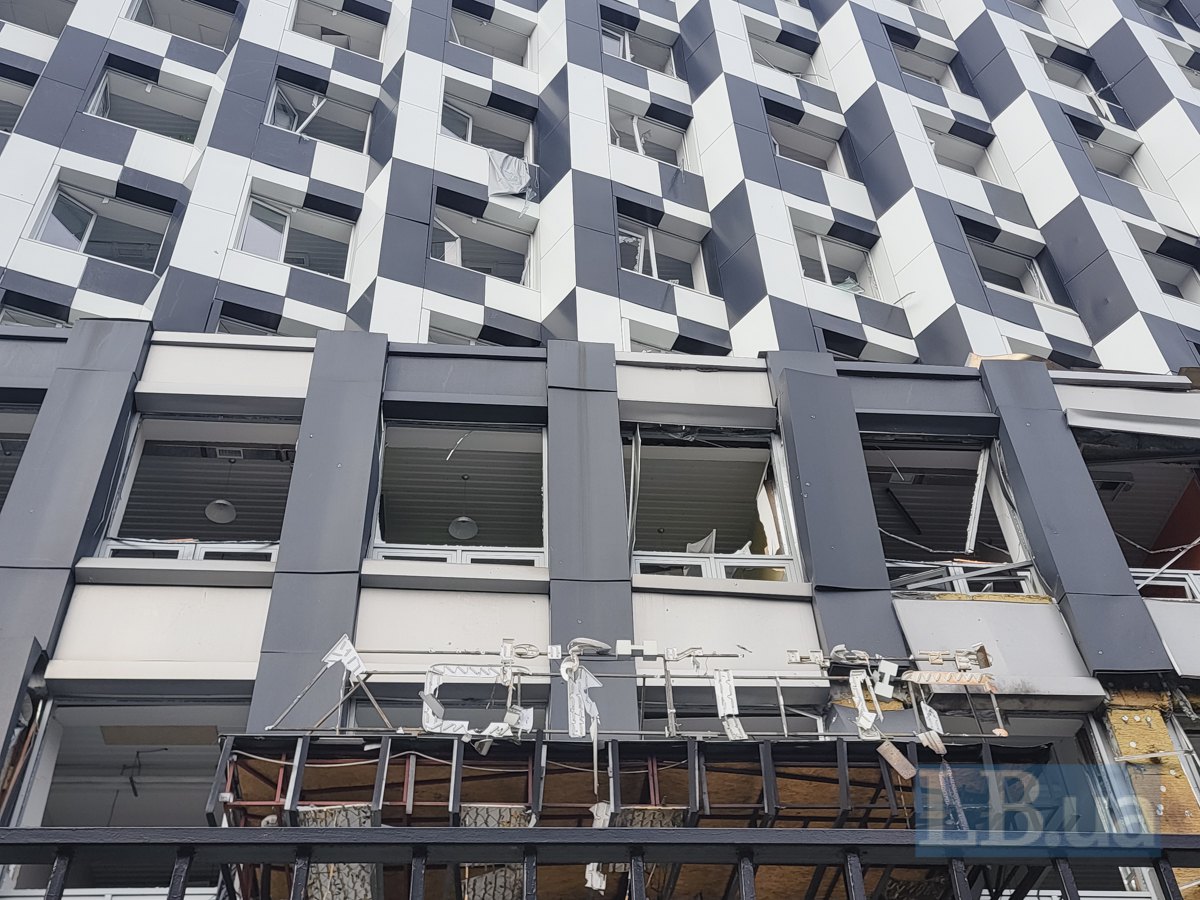 Наслідки влучання в Подільському районі Києва, 23 жовтня, 2025 року.