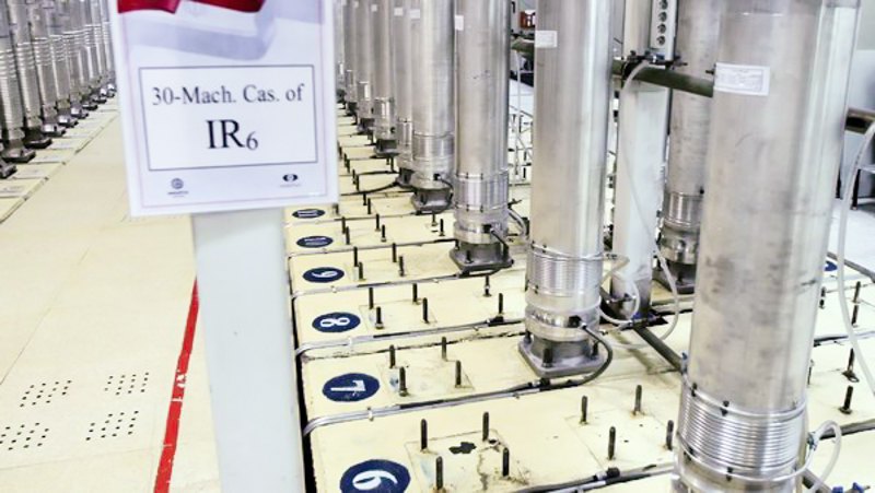 Центрифуги зі збагачений ураном у підземному заводі в Натанзі 