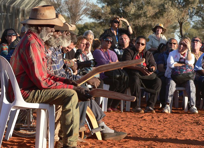 Старейшины племени Мутитьюлу во время встречи лидеров коренных австралийских племен