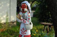 В Тернопольской области создали гигантскую куклу-мотанку