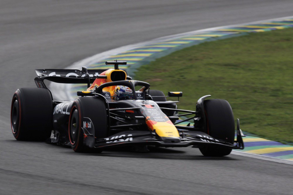 Макс Ферстаппен під час перегонів