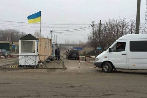 В Луганской области на Пасху откроют дополнительные пункты пропуска на границе с РФ
