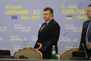 Янукович обвинил Энергетическое сообщество в нарушении прав Украины