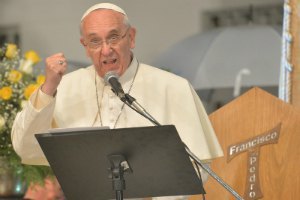 Папа Римський закликав українців до діалогу і відмови від насильства