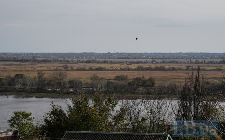 Росіяни знову обстріляли Херсон з артилерії. Постраждала жінка