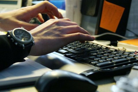 Кіберполіція затримала підозрюваного в DDOS-атаках на охоронні підприємства в Запоріжжі та Маріуполі