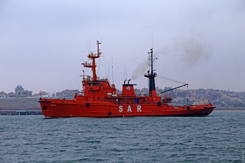 Украина отправила буксиры за захваченными РФ кораблями