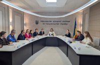 В Україні хочуть впровадити японські технології ремонту доріг із переробленого сміття