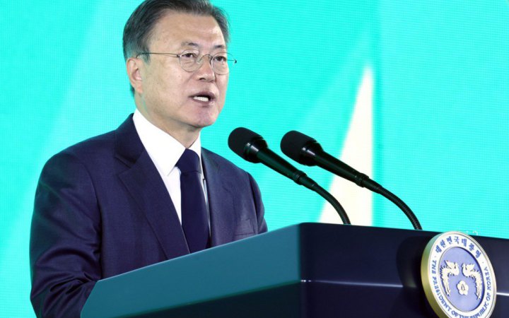 Колишнього президента Південної Кореї Мун Чже Іна звинуватили у хабарництві