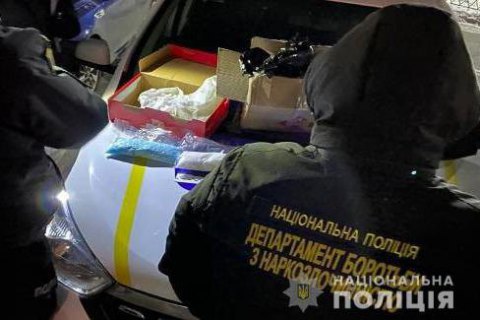 В Запорожской области у двух девушек нашли наркотики на 7 млн гривен