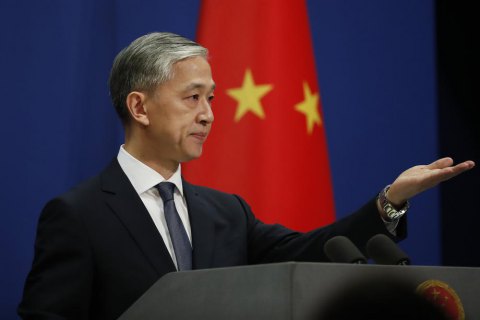 Пекін знову вводить санкції проти американських компаній через продаж зброї Тайваню 
