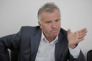 Николаенко уверяет, что не метит на место Табачника