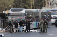 Шестеро людей загинули внаслідок стрілянини на автобусній зупинці в Єрусалимі (оновлено)