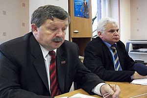 Еще двум белорусским оппозиционерам запретили выезд из страны