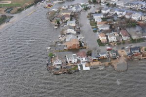 Жертвами урагана "Сэнди" стали не менее 135 человек