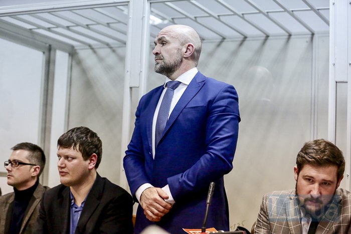 Владислав Мангер с адвокатами 