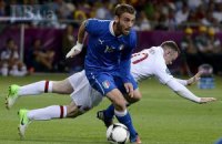 Италия лишь в серии пенальти обыграла англичан