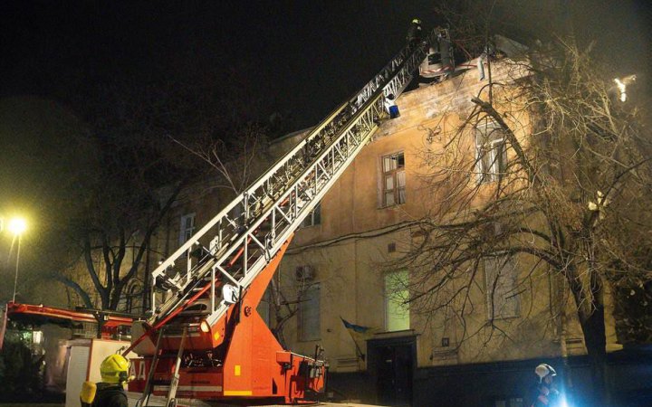 Окупанти уночі атакували житловий будинок в Одесі 