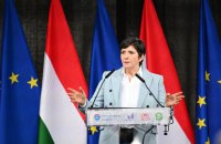 Угорська опозиція уклала угоду про співпрацю і хоче дострокових виборів