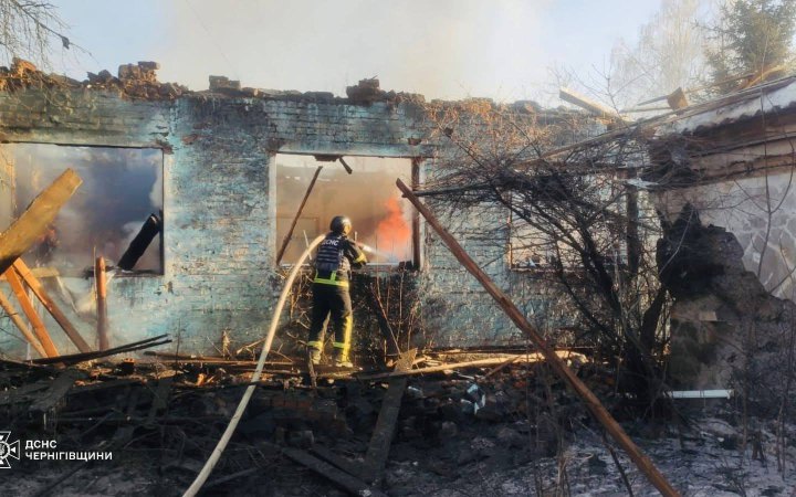 На Чернігівщині дрон ворога пошкодив навчальний заклад 