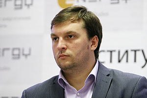 Різке зниження цін на бензин не реальне, - експерт