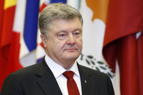 Порошенко привітав продовження санкцій ЄС проти Росії